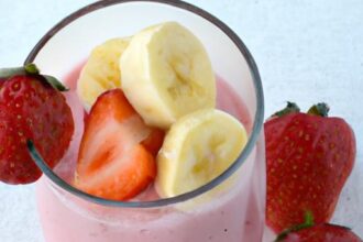 Energize Your Day: Paleo Strawberry Banana Smoothie Recipe