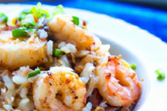 Keto Cauliflower Fried Rice with Shrimp: A Low-Carb Delight