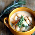 Hearty Low-Calorie White Bean Soup with Rosemary Flavor