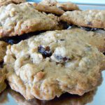Chewy Vegan Oatmeal Raisin Cookies: A Wholesome Treat